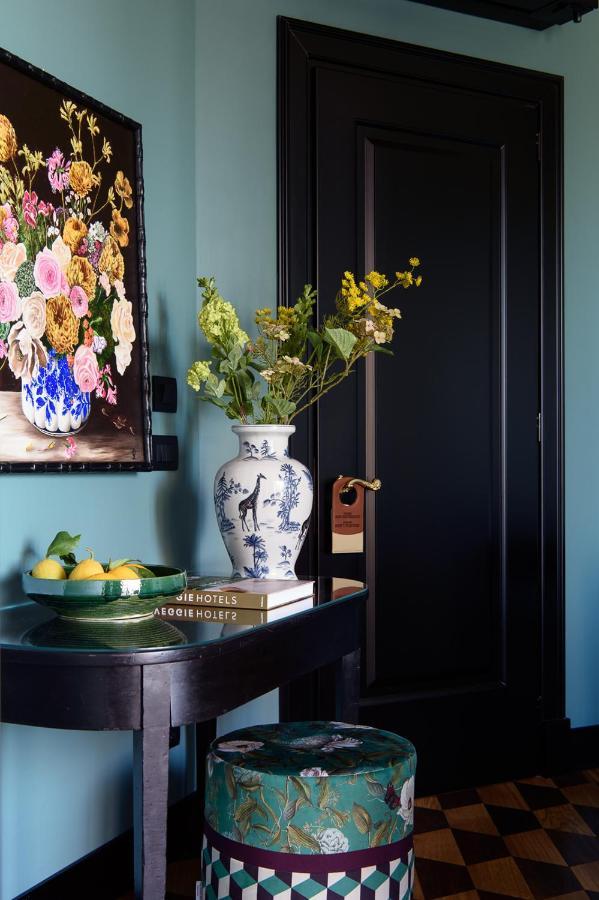 Velona'S Jungle Luxury Suites Firenze Bagian luar foto