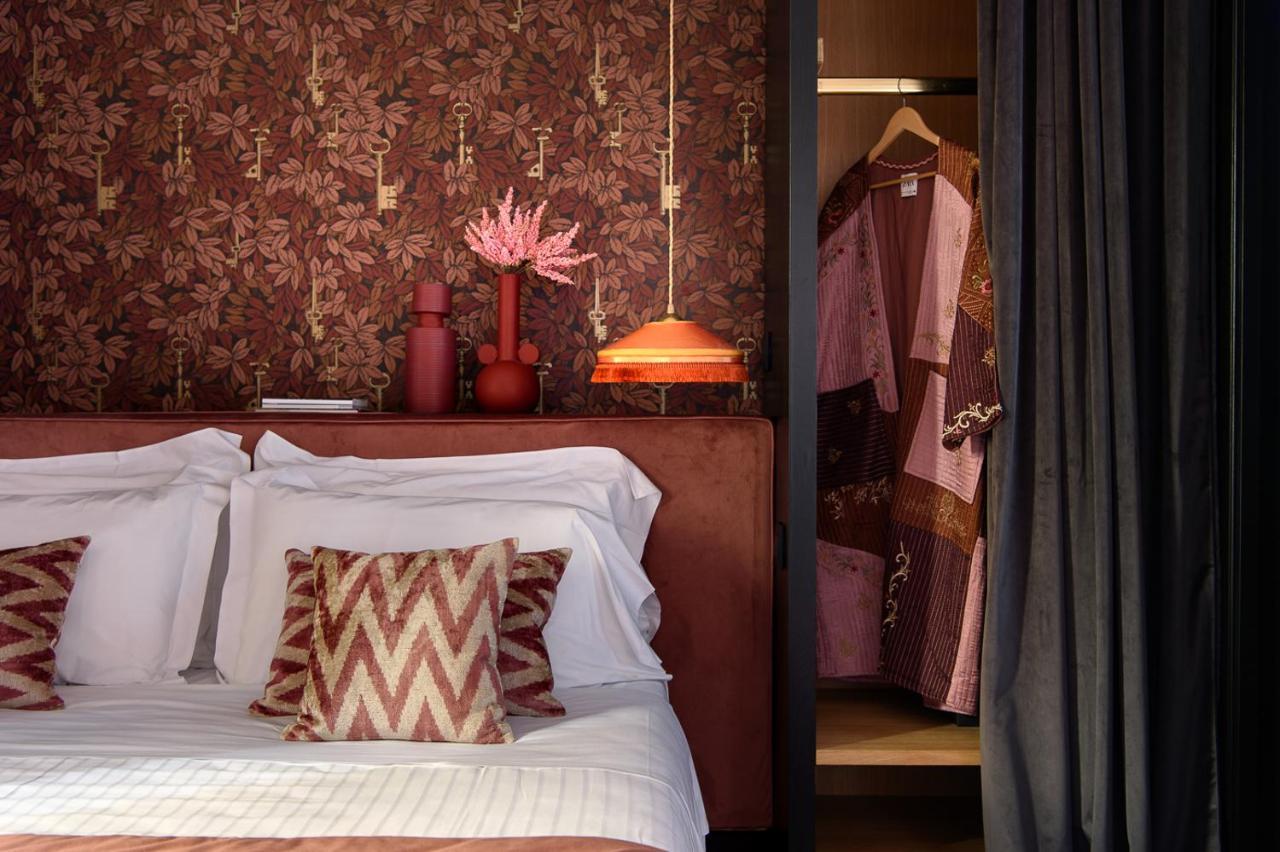 Velona'S Jungle Luxury Suites Firenze Bagian luar foto