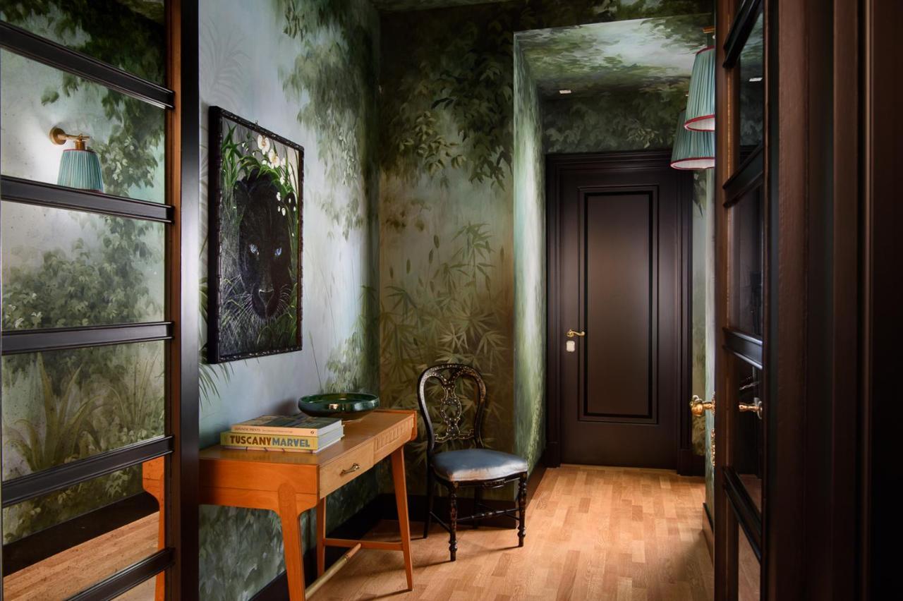 Velona'S Jungle Luxury Suites Firenze Bagian luar foto