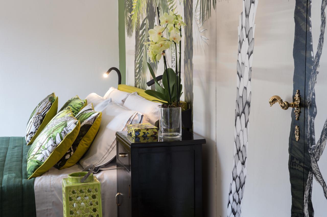 Velona'S Jungle Luxury Suites Firenze Bagian luar foto