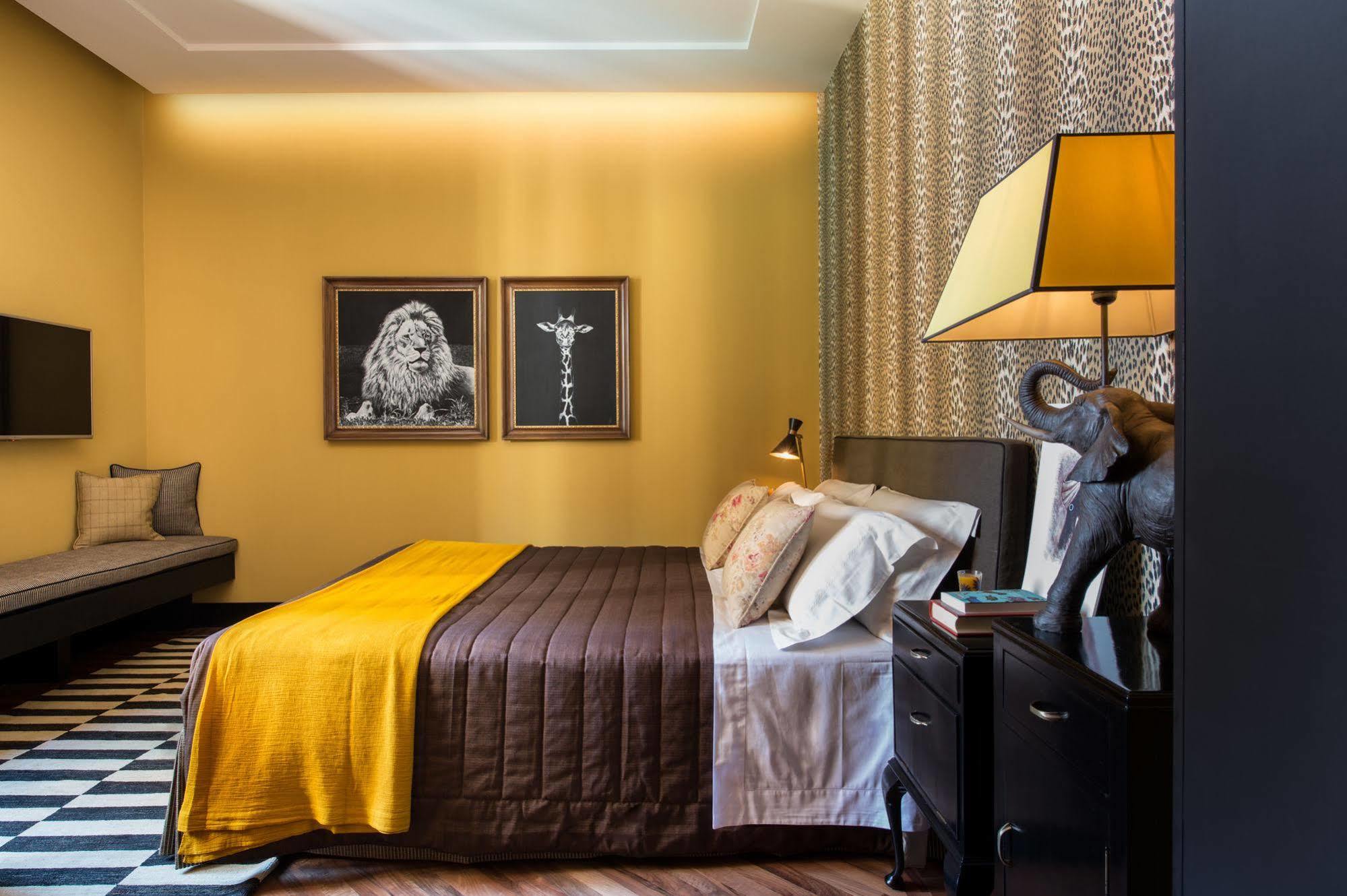 Velona'S Jungle Luxury Suites Firenze Bagian luar foto